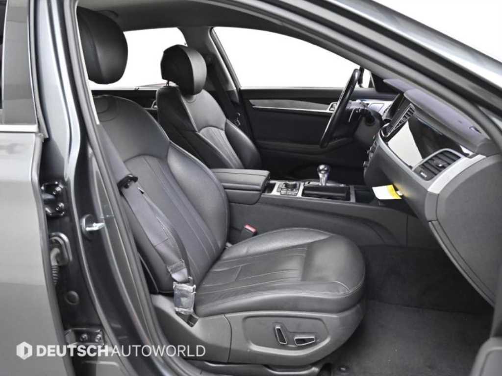 Genesis G80 — photo 11