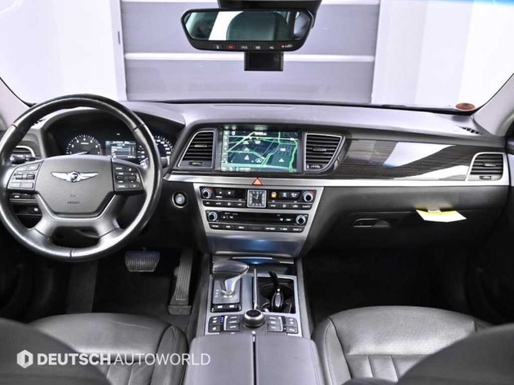 Genesis G80 — photo 14