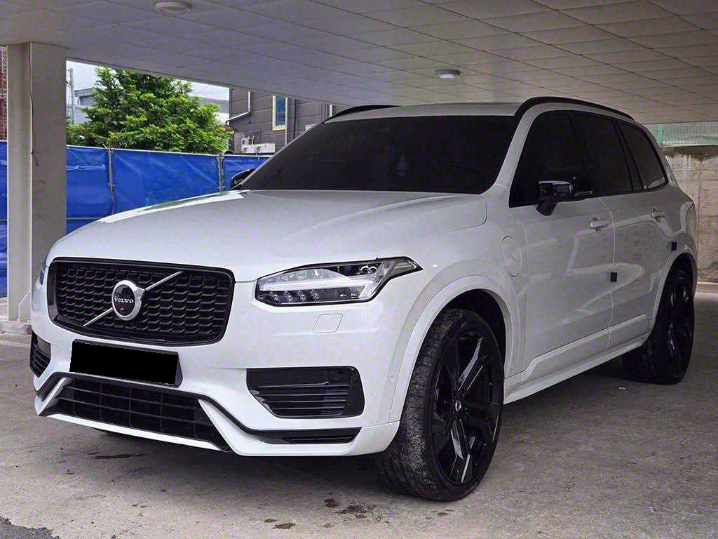 Volvo XC90 — photo 02