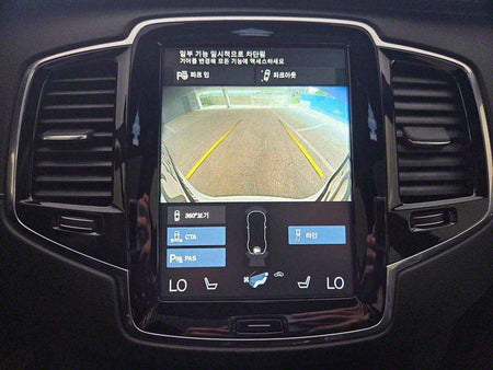 Volvo XC90 — photo 17