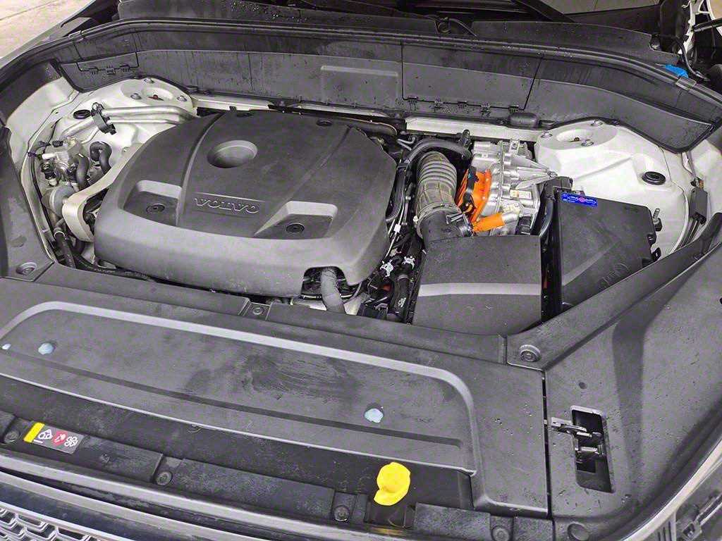 Volvo XC90 — photo 19