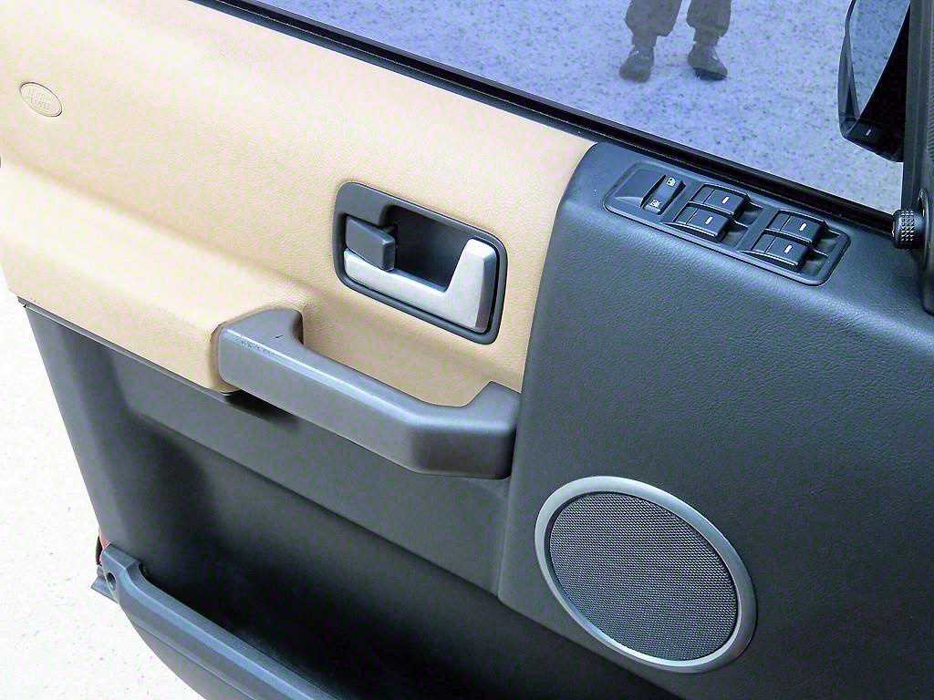 Land Rover Discovery — photo 11