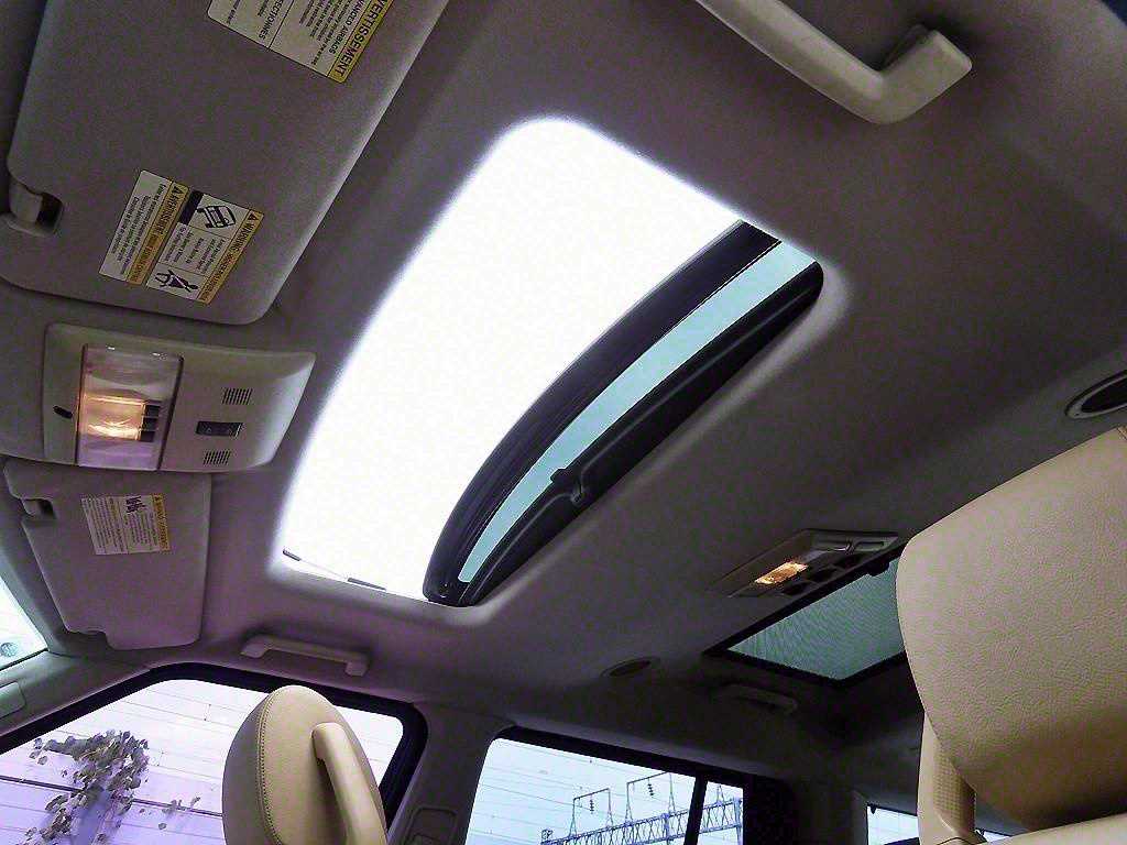 Land Rover Discovery — photo 16