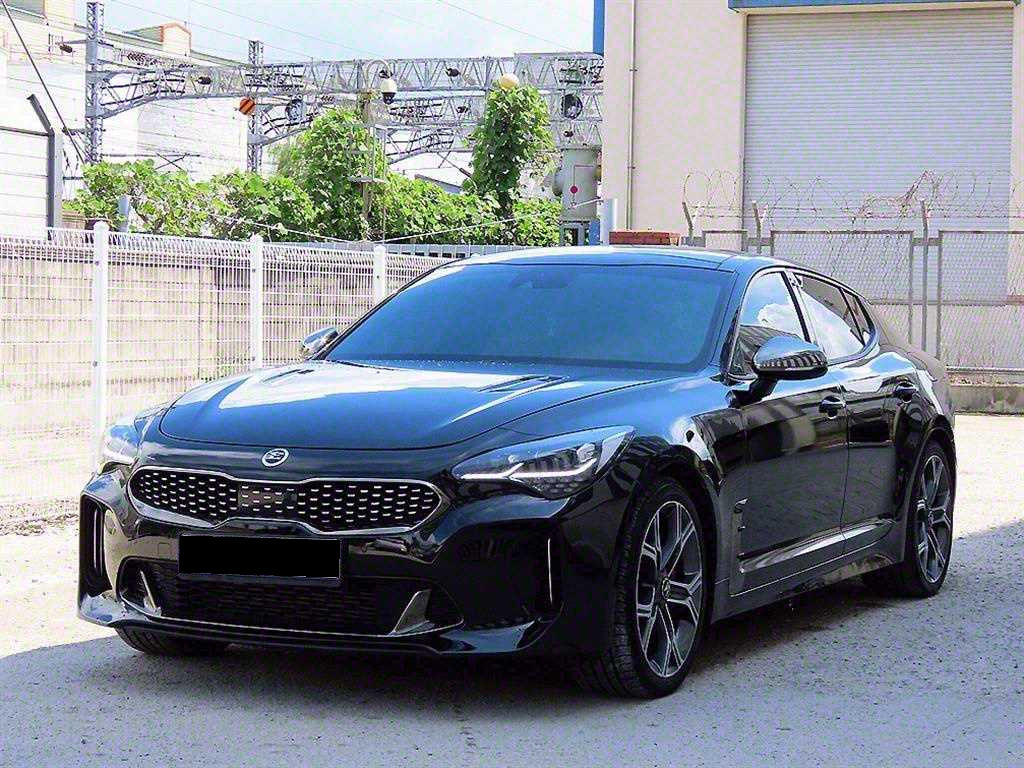 Kia Stinger — photo 02