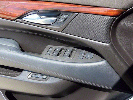 Cadillac Escalade — photo 11