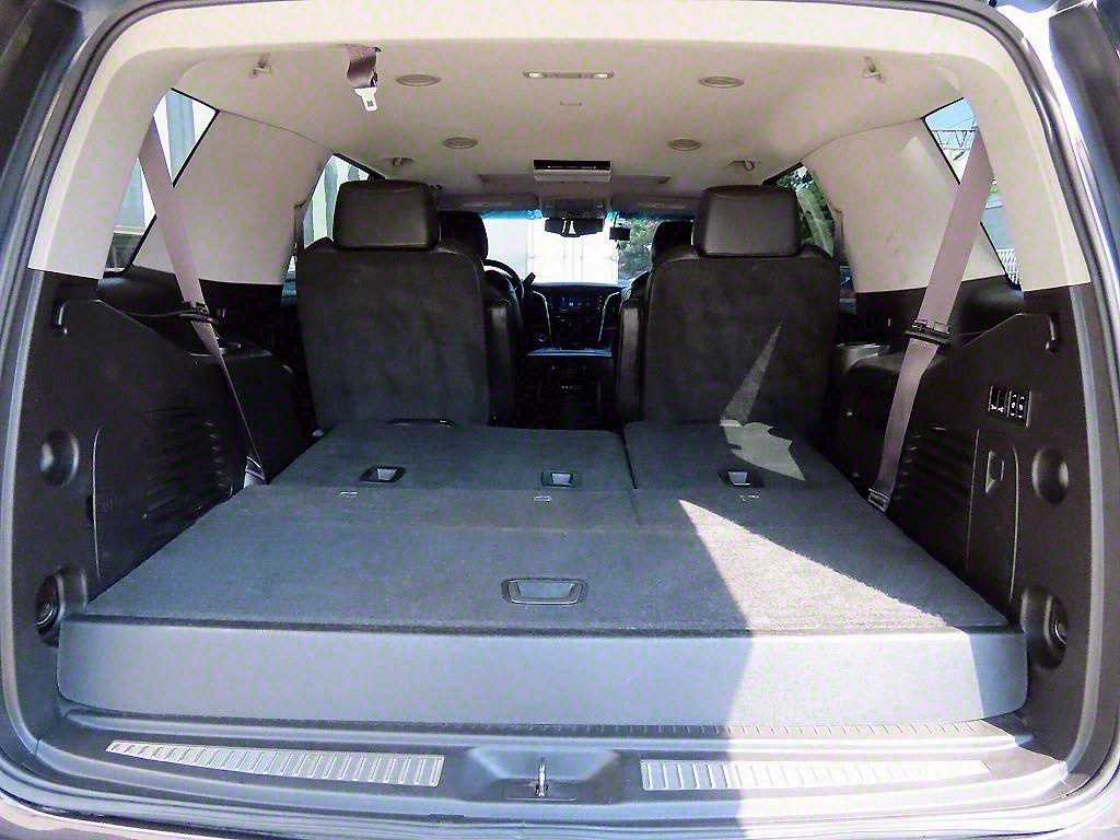 Cadillac Escalade — photo 18