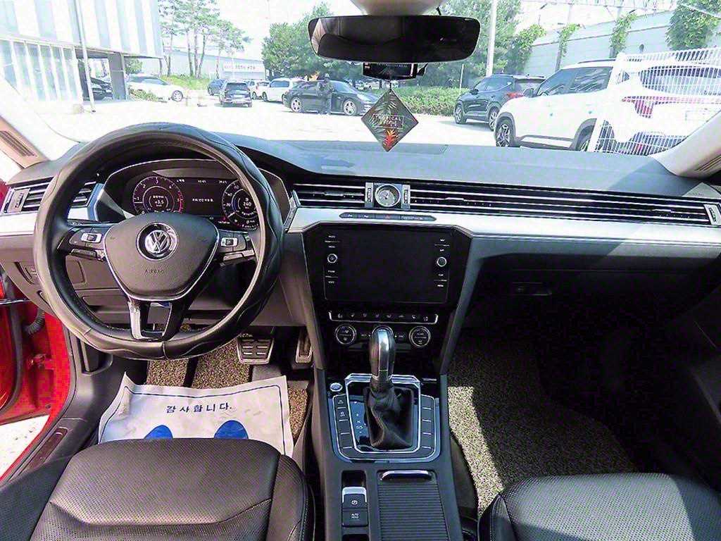 Volkswagen Arteon — photo 07