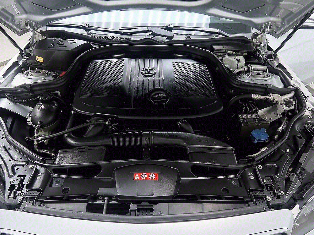 Mercedes-Benz E-Class — photo 07
