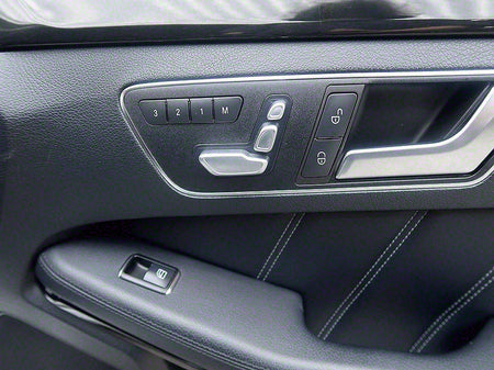 Mercedes-Benz E-Class — photo 15