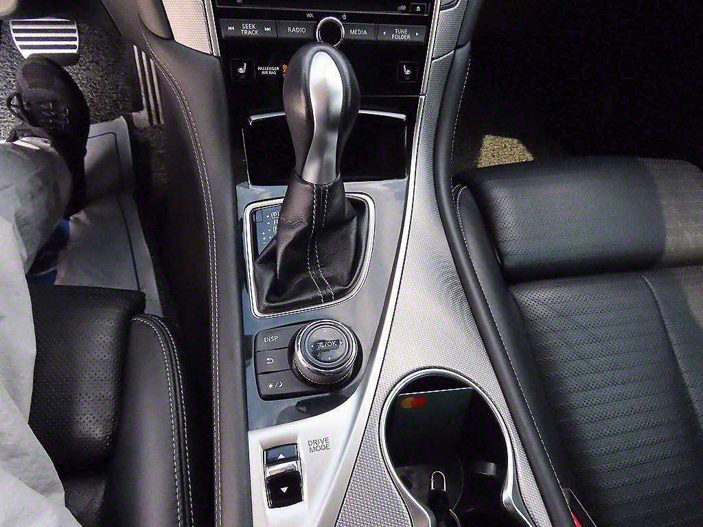 Infiniti Q50 — photo 10