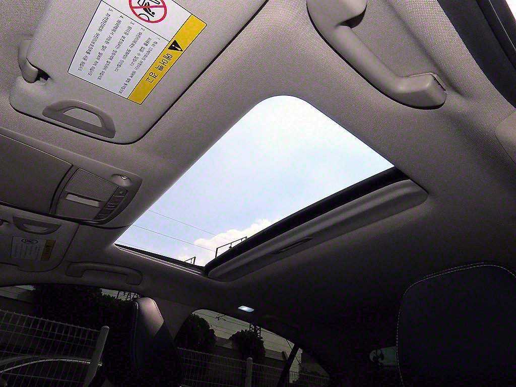 Infiniti Q50 — photo 18