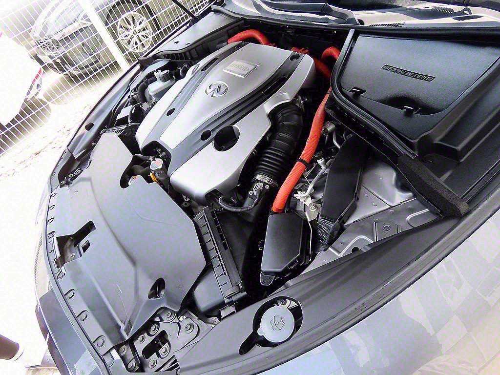 Infiniti Q50 — photo 19