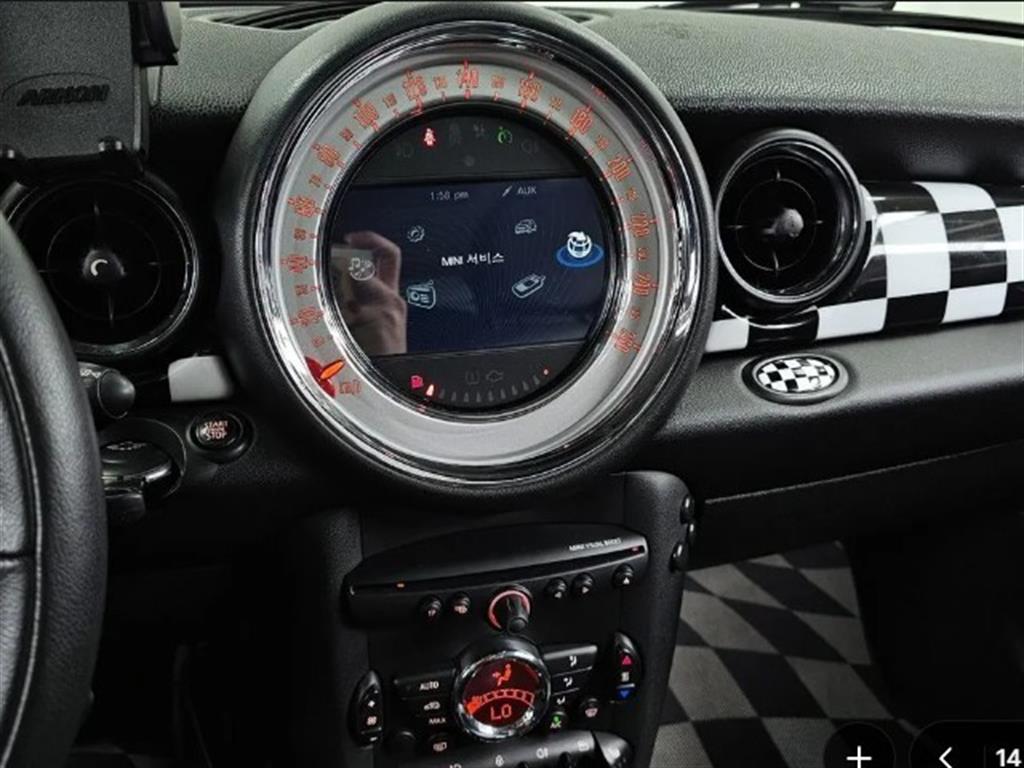 Mini Cooper — photo 14