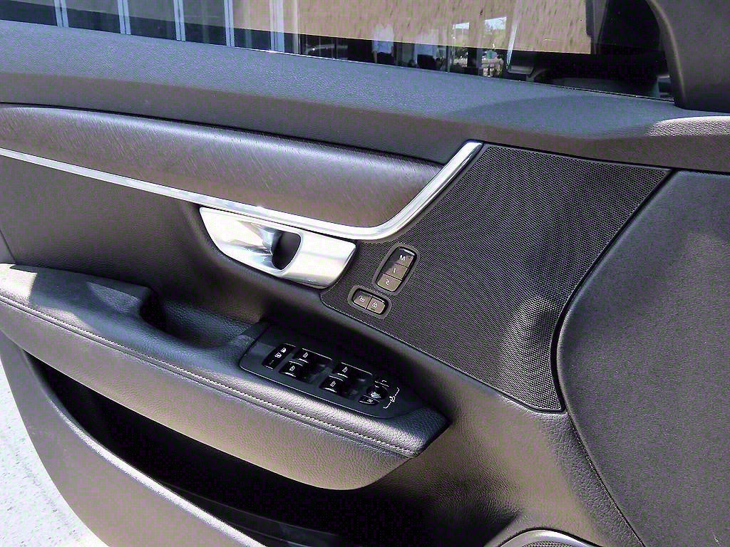 Volvo V90 — photo 12