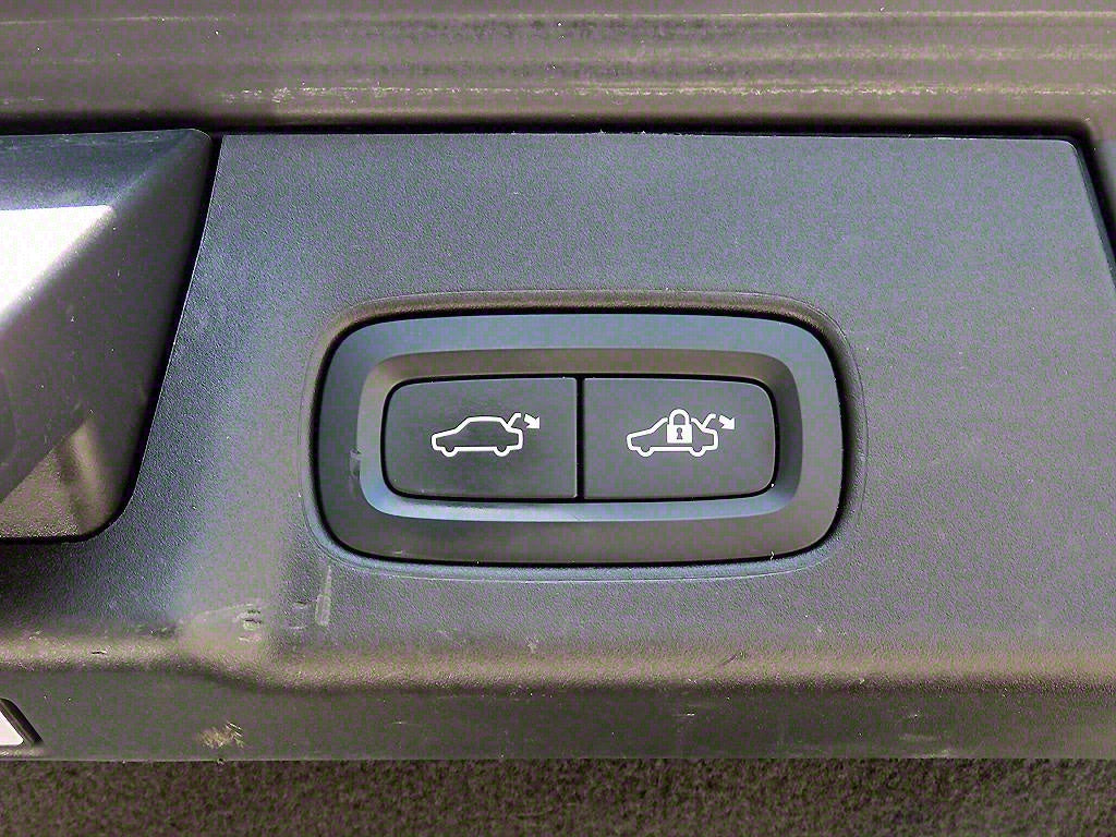 Volvo V90 — photo 15