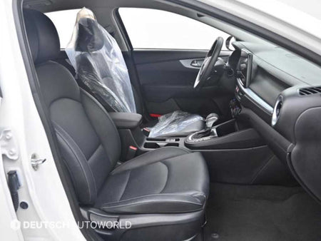 Kia K3 — photo 10