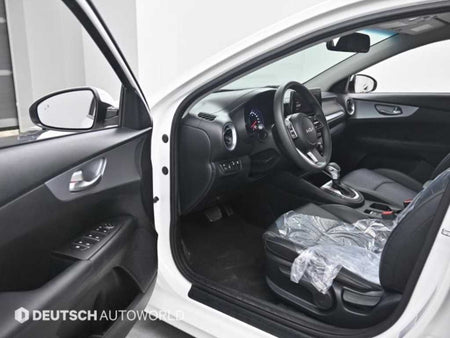 Kia K3 — photo 11