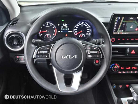 Kia K3 — photo 13