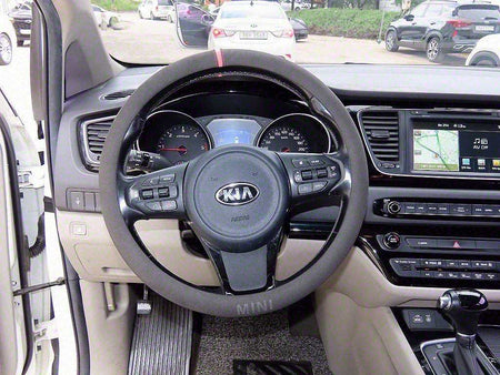 Kia Carnival — photo 09