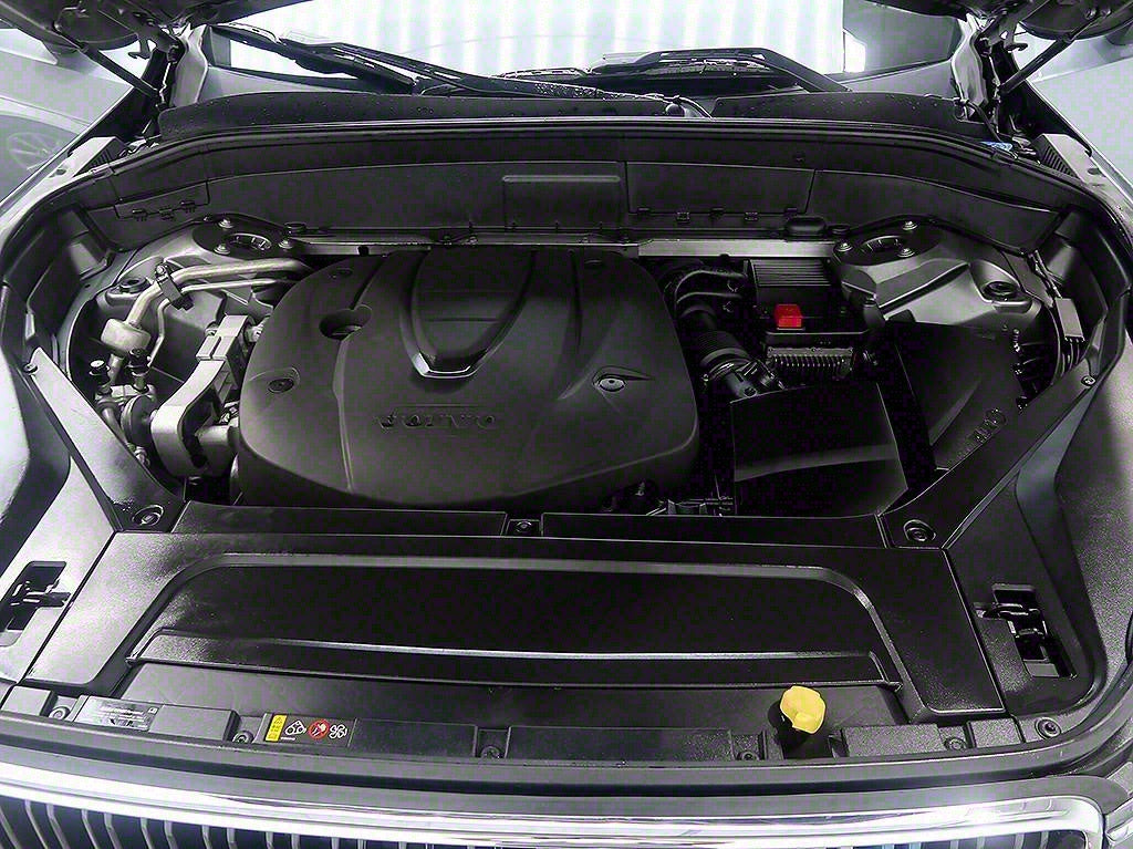 Volvo XC90 — photo 07