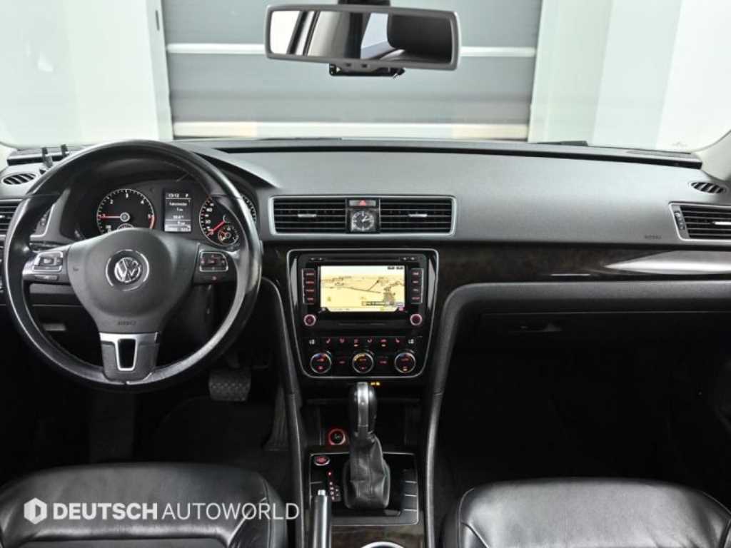 Volkswagen Passat — photo 07
