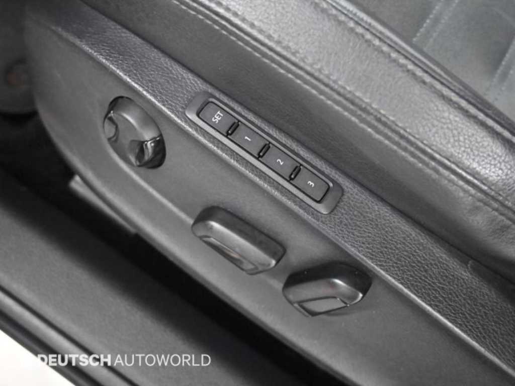 Volkswagen Passat — photo 16