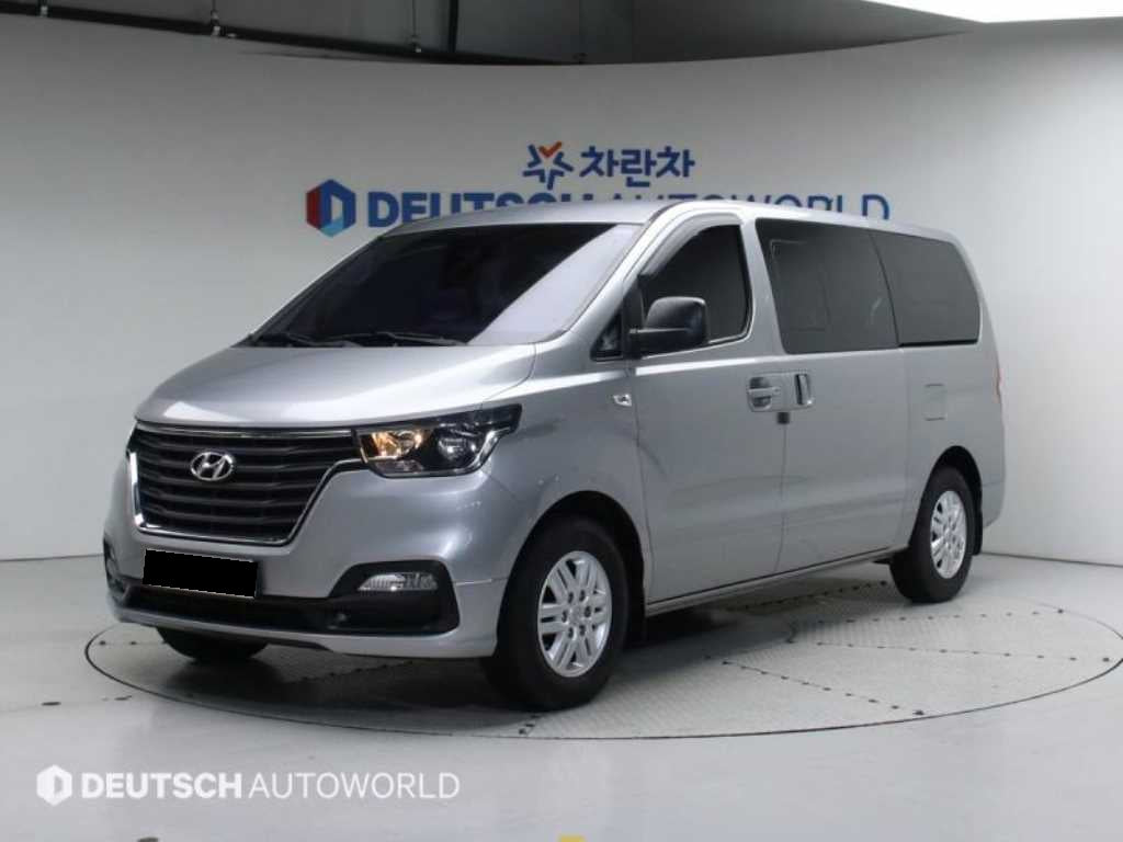 Hyundai Starex — photo 01