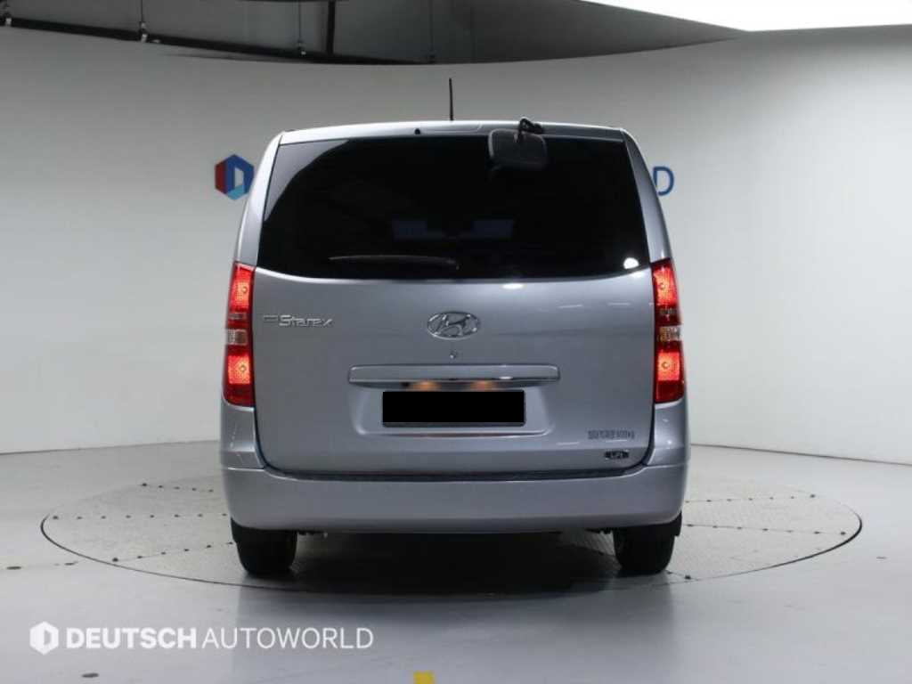 Hyundai Starex — photo 04