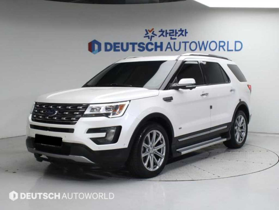 Ford Explorer — photo 01