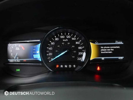 Ford Explorer — photo 08