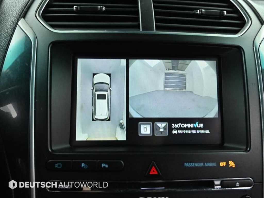 Ford Explorer — photo 15