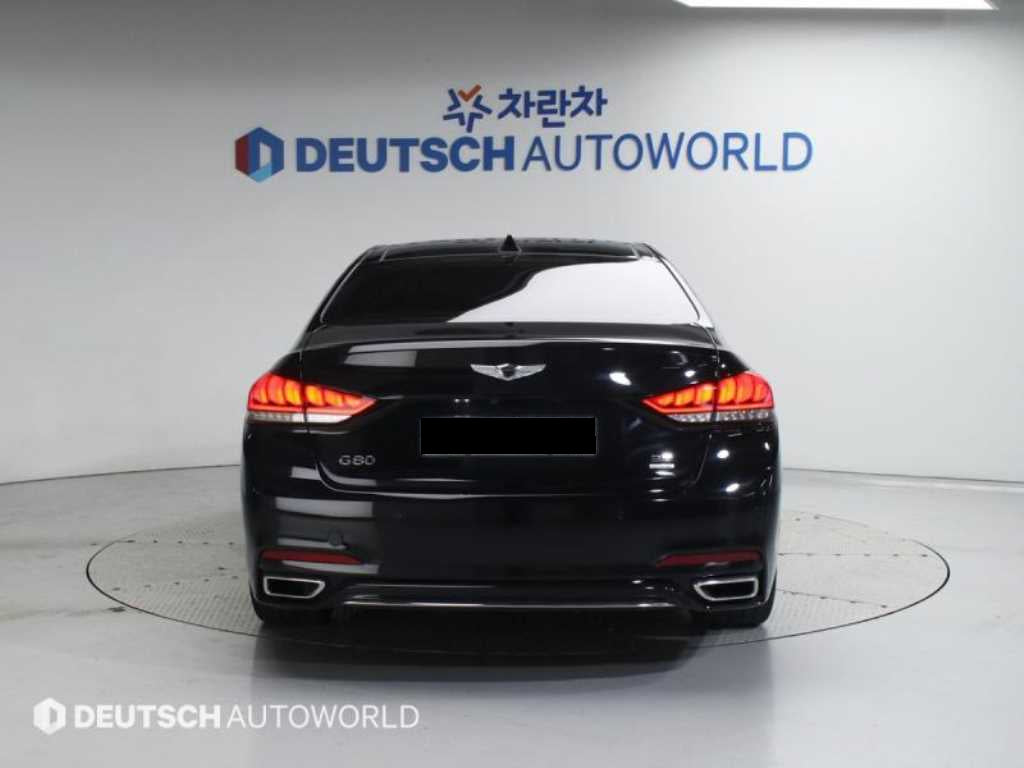 Genesis G80 — photo 04