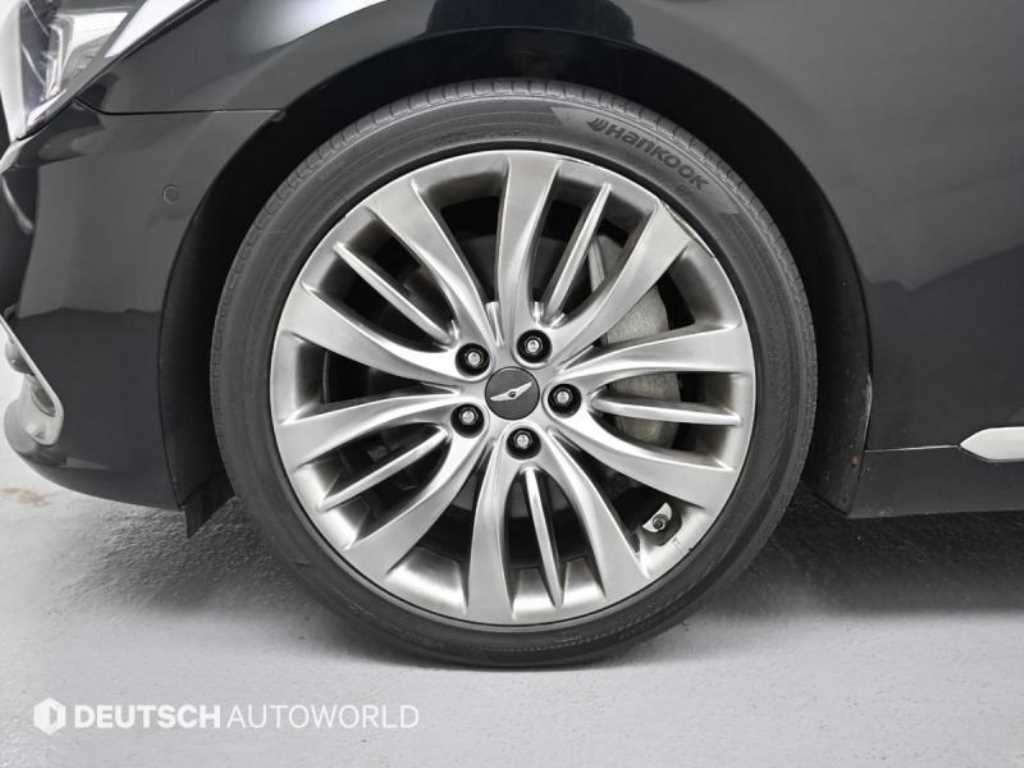 Genesis G80 — photo 05