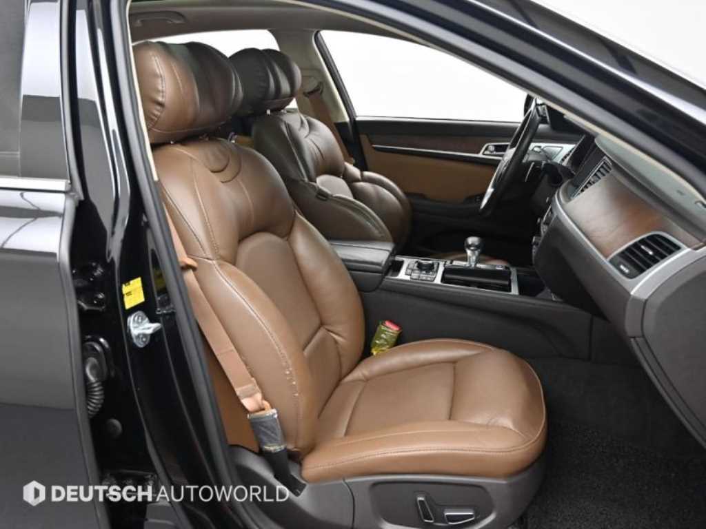 Genesis G80 — photo 10