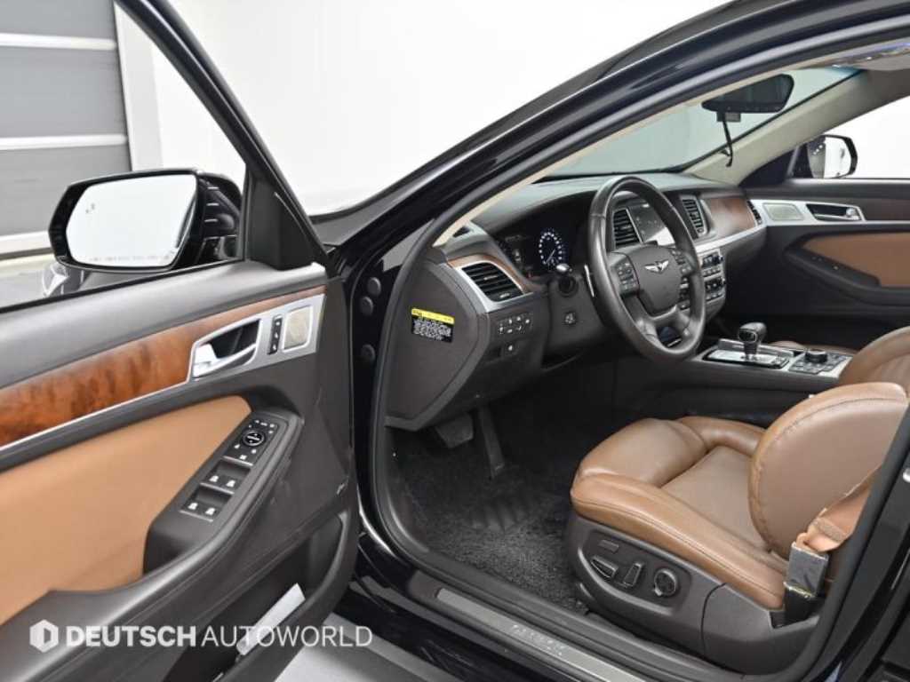 Genesis G80 — photo 11