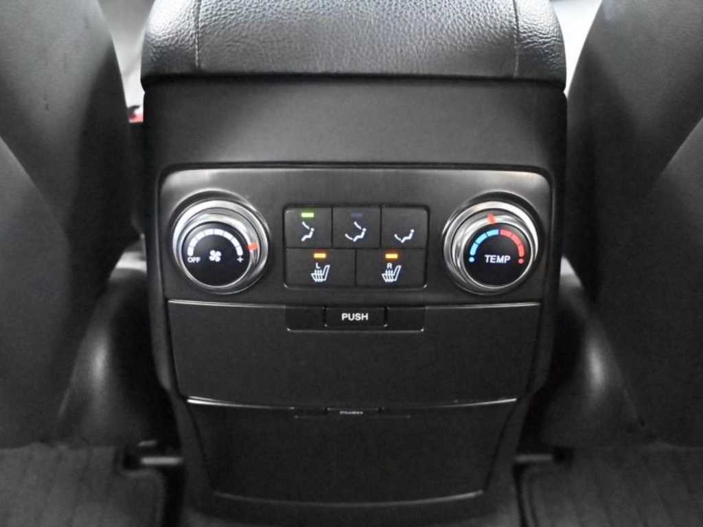 Hyundai Veracruz — photo 16