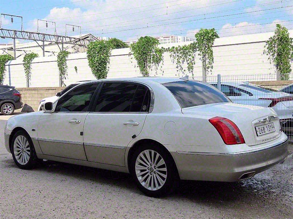 Kia OPIRUS — photo 03