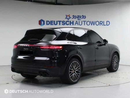 Porsche Cayenne — photo 02