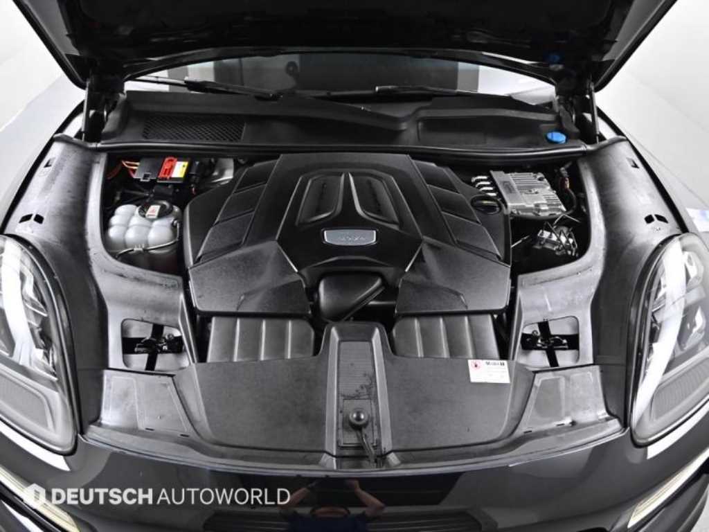 Porsche Cayenne — photo 06