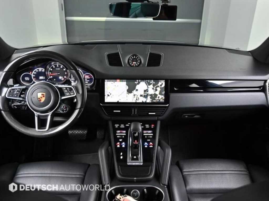 Porsche Cayenne — photo 07
