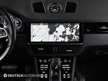 Porsche Cayenne — photo 14