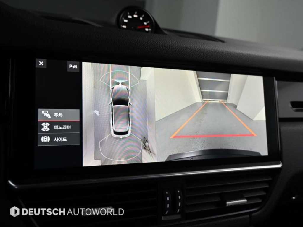 Porsche Cayenne — photo 15