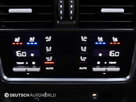 Porsche Cayenne — photo 16