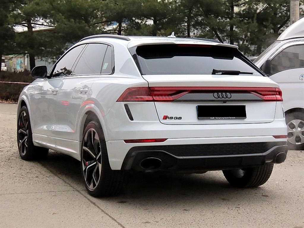 Audi RSQ8 — photo 03