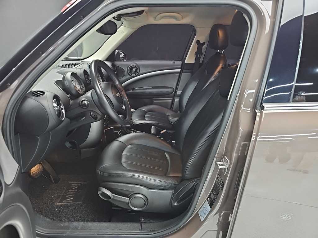 Mini Countryman — photo 11