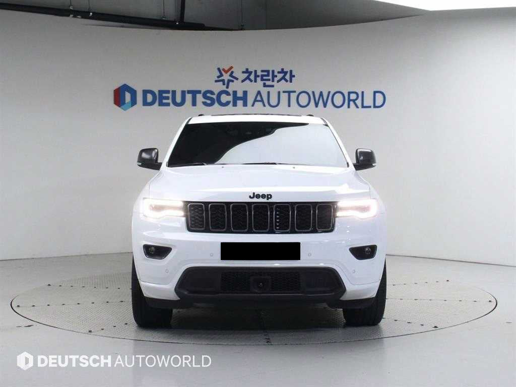 Jeep Cherokee — photo 03
