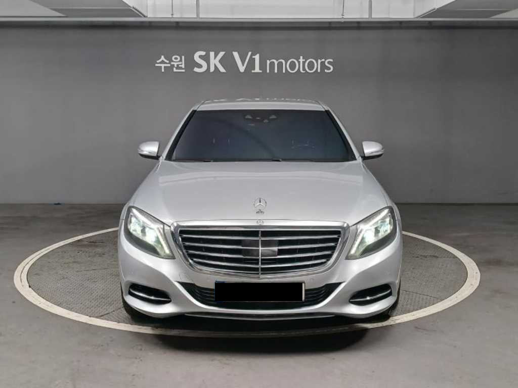 Mercedes-Benz S-Class — photo 01
