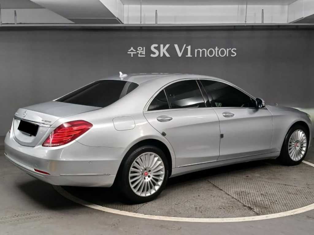 Mercedes-Benz S-Class — photo 03
