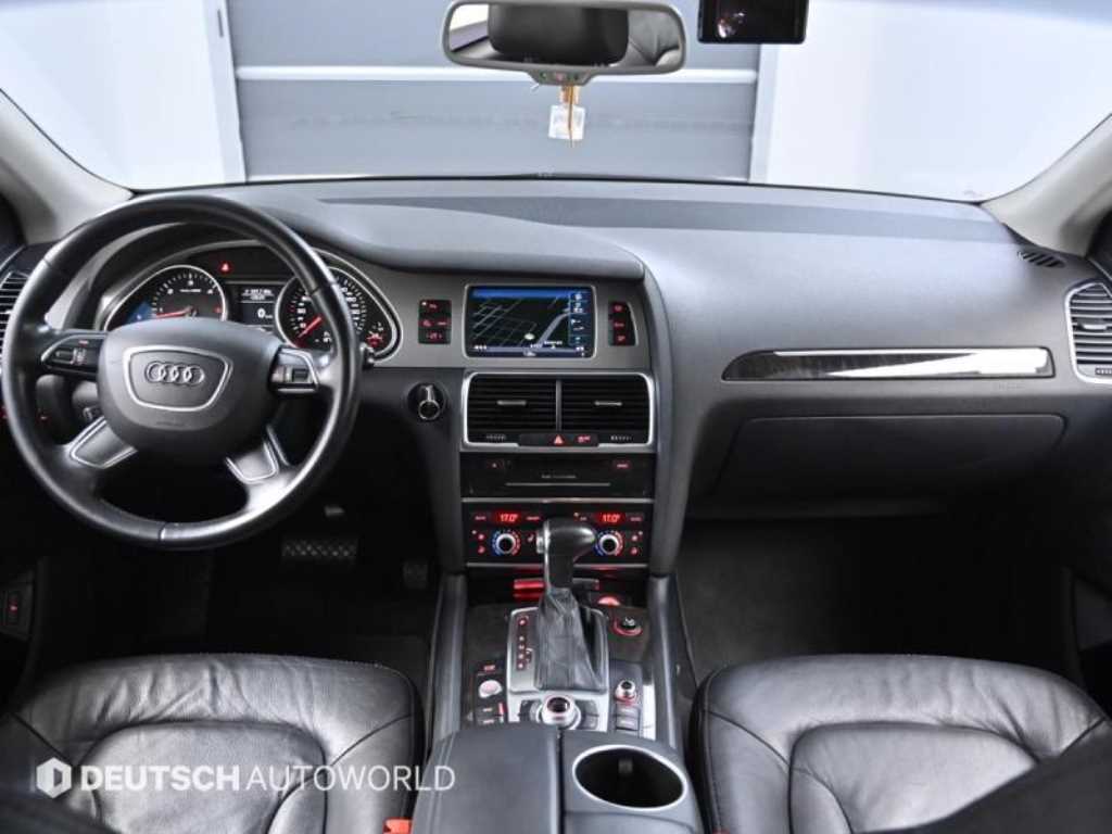 Audi Q7 — photo 07