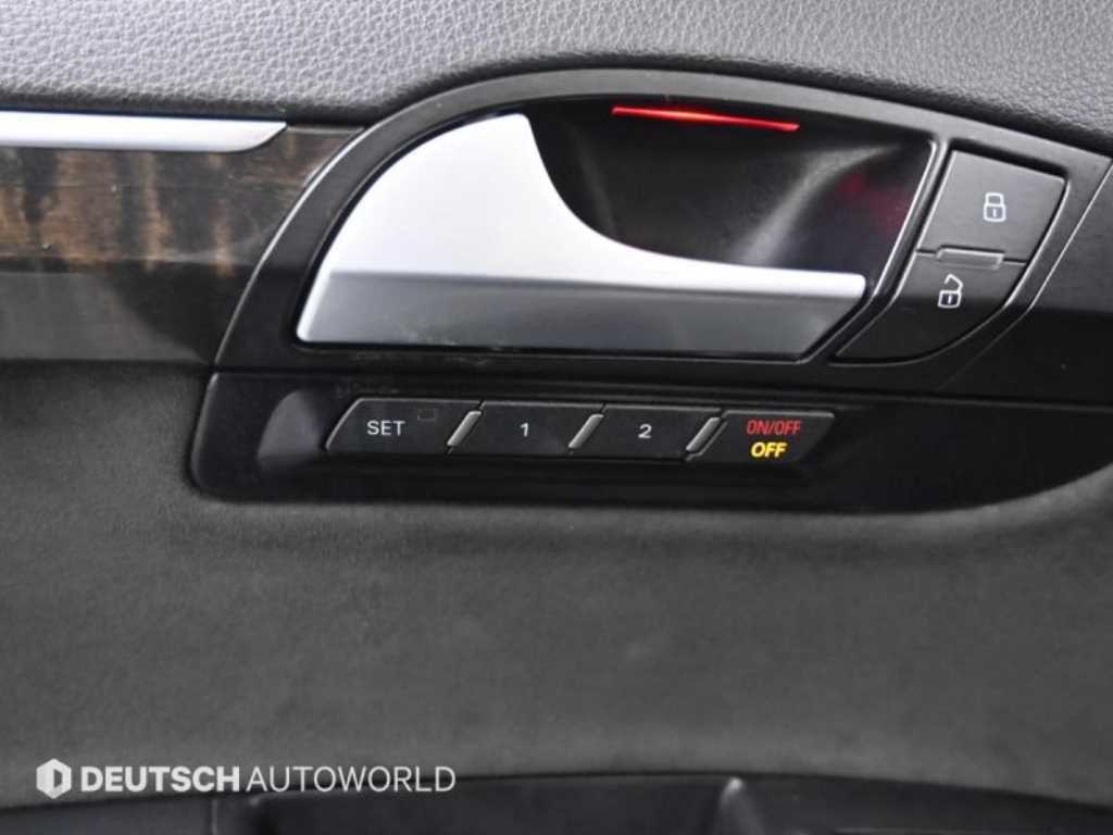 Audi Q7 — photo 18